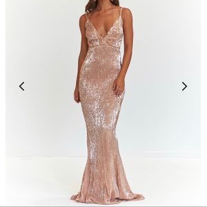 BEAUTIFUL champagne Mermaid Style Dress!!